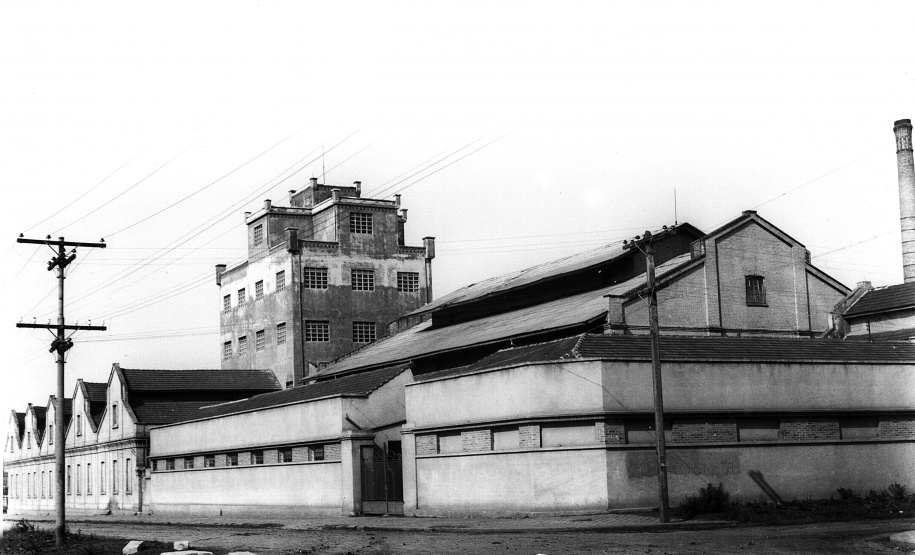 A arquiteta, urbanista e professora Iaskara S. Florenzano lança na próxima terça-feira (17), no auditório da Biblioteca Pública do Paraná, o livro Um Olhar Sobre o Patrimônio Industrial do Rebouças.