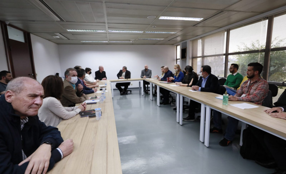 Ministro Paulo Alvim destaca estratégia NAPI como referência para o avanço da ciência e tecnologia do Paraná