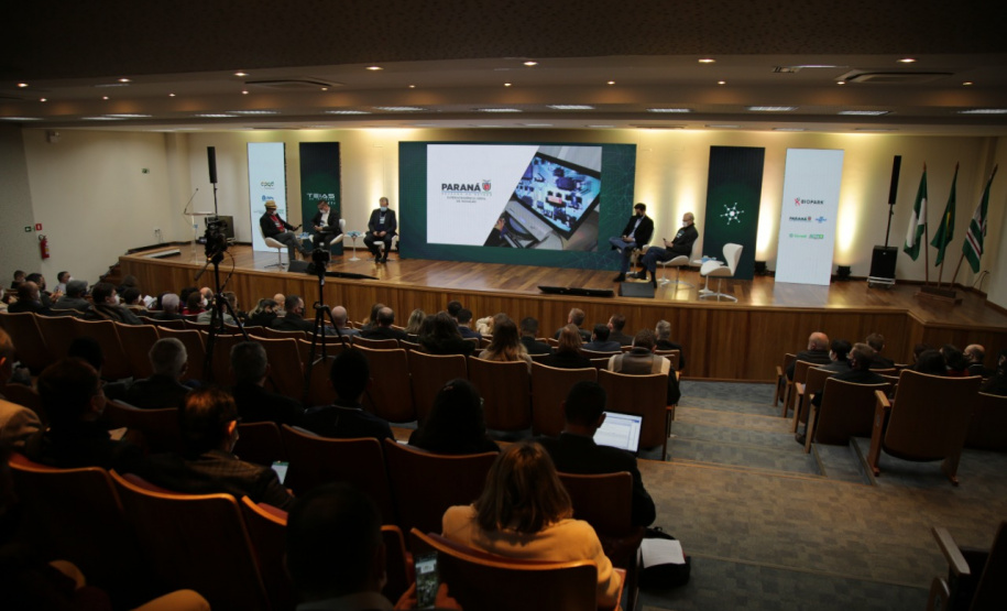 Governo do Paraná reforça parcerias para fortalecer os ecossistemas de inovação