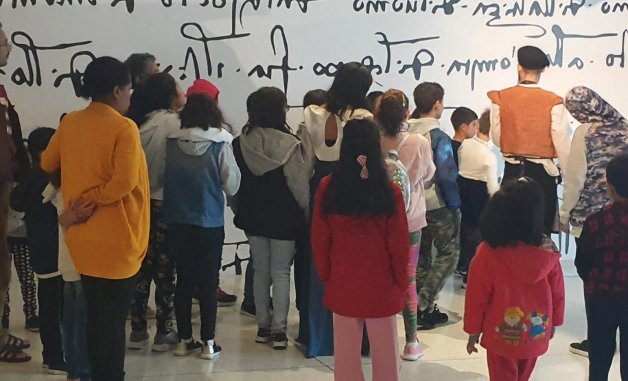 Museu Oscar Niemeyer realiza “Uma Noite no MON” para crianças de instituições de acolhimento