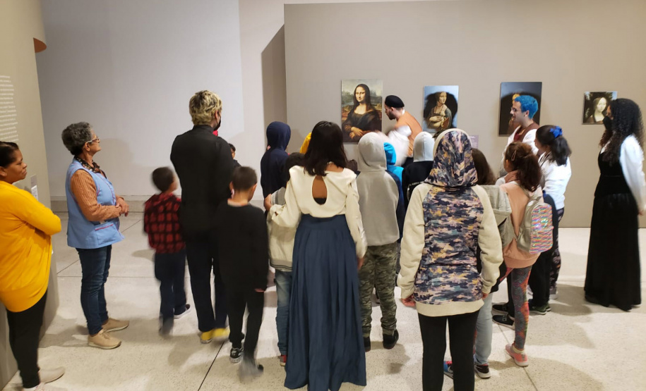 Museu Oscar Niemeyer realiza “Uma Noite no MON” para crianças de instituições de acolhimento