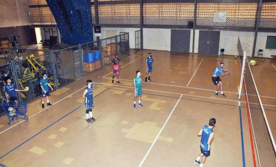 Parceria entre UEL e Fundação de Esportes de Londrina investe em novos talentos do voleibol