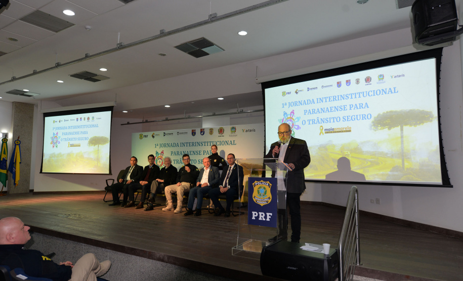 Detran e PRF assinam termo de cooperação para compartilhamento de dados