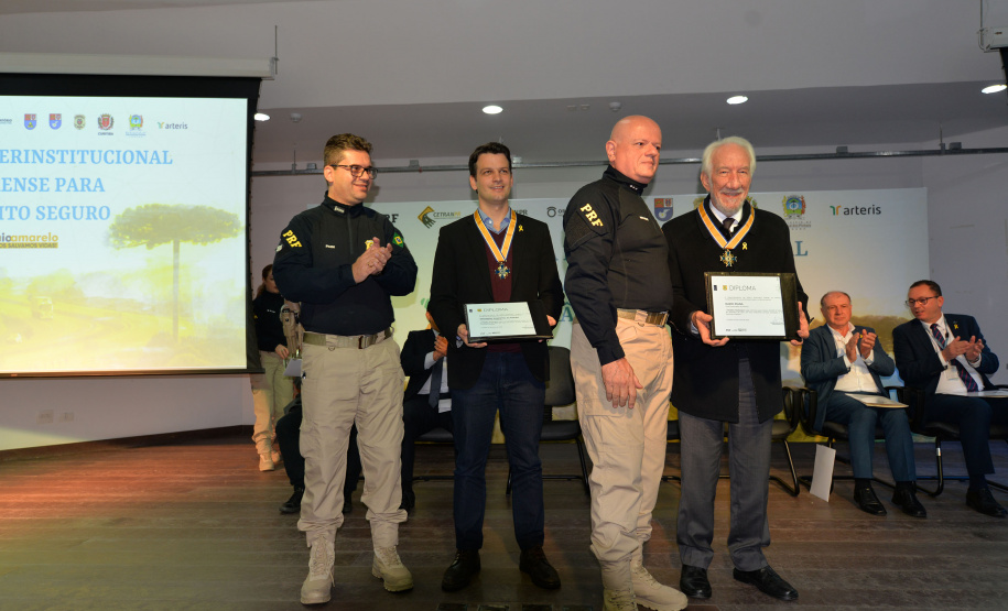 Detran e PRF assinam termo de cooperação para compartilhamento de dados