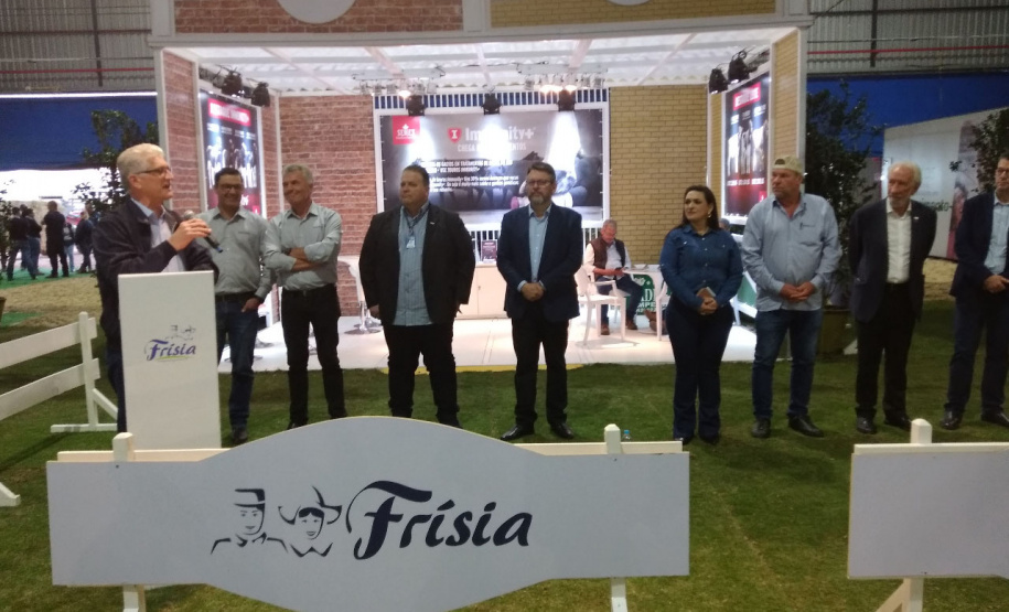 Vice-governador participa da abertura da ExpoFrísia