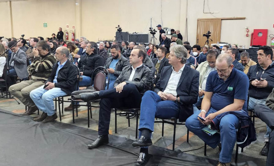 Audiências públicas da Nova Ferroeste reúnem mais de mil pessoas em Dourados e Guaíra