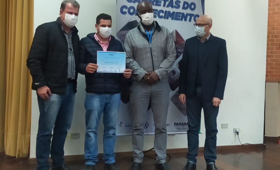 59 trabalhadores são certificadas pelas Carretas do Conhecimento em Adrianópolis e Campo Largo