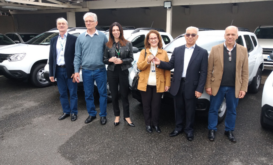 Treze regionais da Agência de Defesa Agropecuária do Paraná (Adapar) receberam, nesta terça-feira (31), veículos novos que ajudarão no trabalho de vigilância sanitária realizado no Estado.