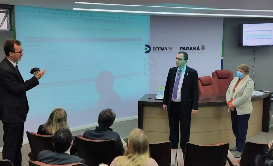Pagamento de guia do licenciamento do Detran-PR poderá ser realizado por PIX