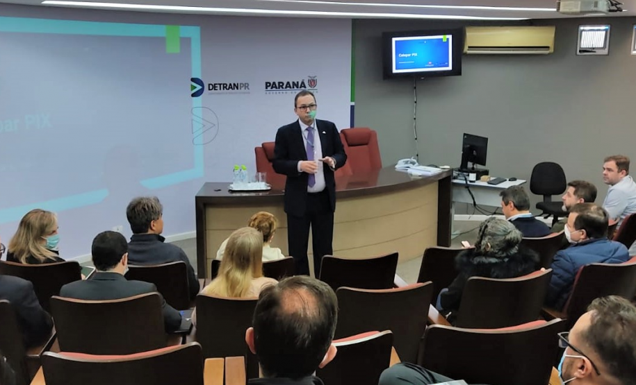 Pagamento de guia do licenciamento do Detran-PR poderá ser realizado por PIX