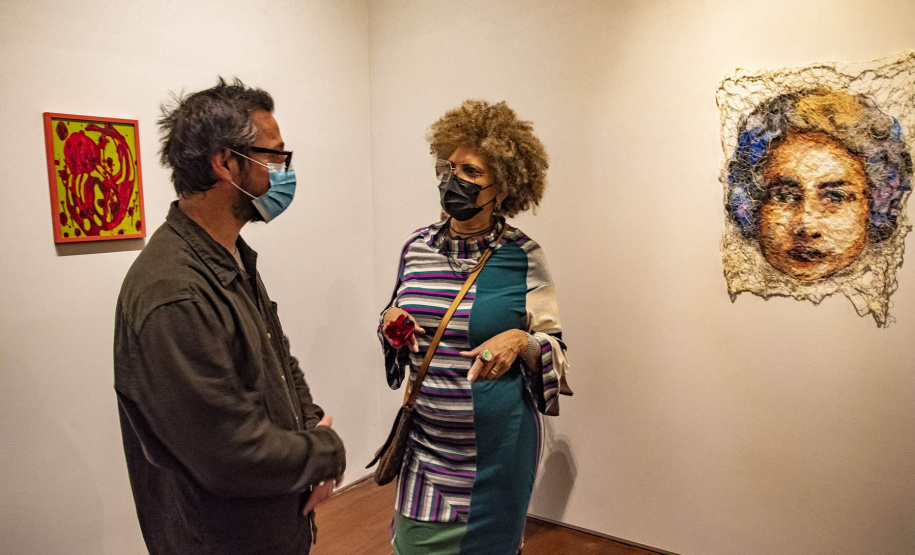 MCAA promove visita guiada e diálogo artístico sobre Maria Bueno