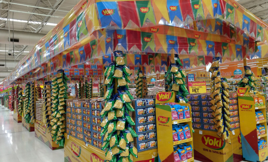 Produtos Juninos são fiscalizados pelo IPEM-PR  O Instituto de Pesos e Medidas do Paraná alerta os consumidores para a compra de produtos que são mais vendidos nessa época do ano, quando são realizadas as festas juninas