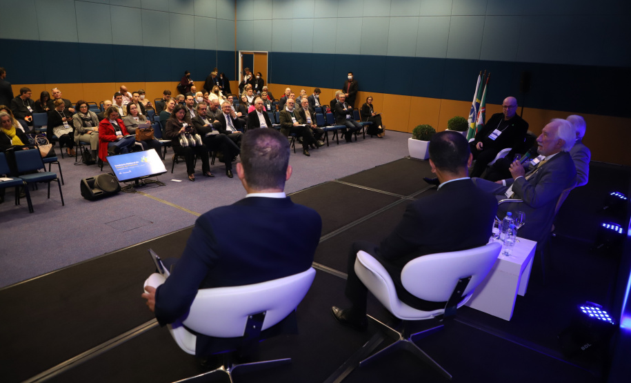 Governador em exercício destaca ações do Estado para expansão do setor na Expo Turismo