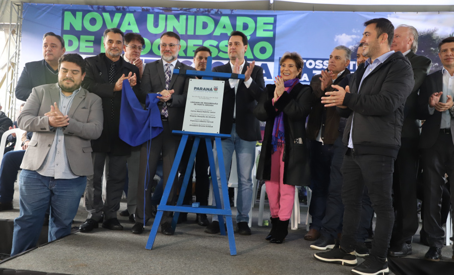 Governador inaugura nova unidade de progressão penal para recuperação de presos em Ponta Grossa