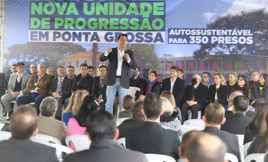 Governador inaugura nova unidade de progressão penal para recuperação de presos em Ponta Grossa