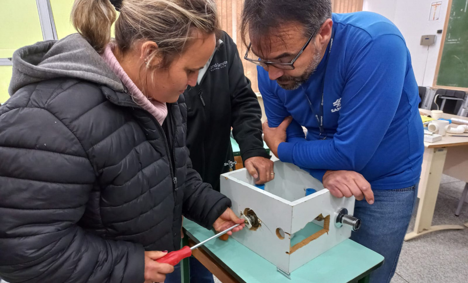 Sanepar divulga ODS em curso de encanadores para mulheres