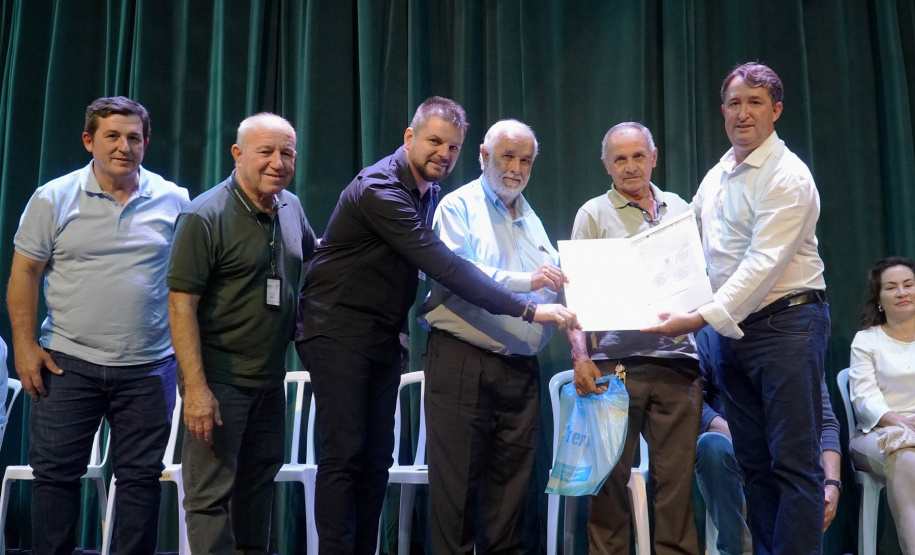 Governo do Estado regulariza 118 imóveis sem registro em Umuarama