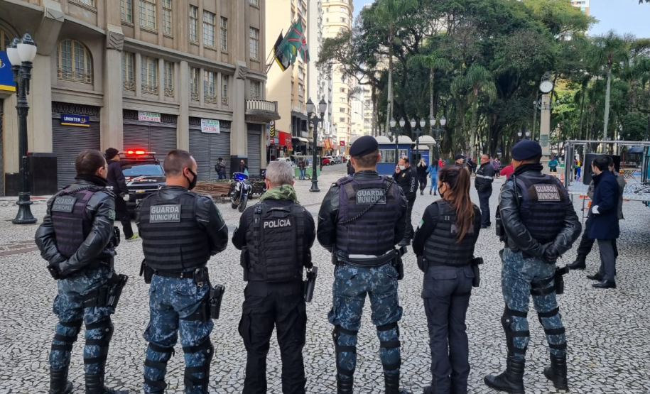 PCPR e Guarda Municipal de Curitiba promovem conscientização contra as drogas na Capital