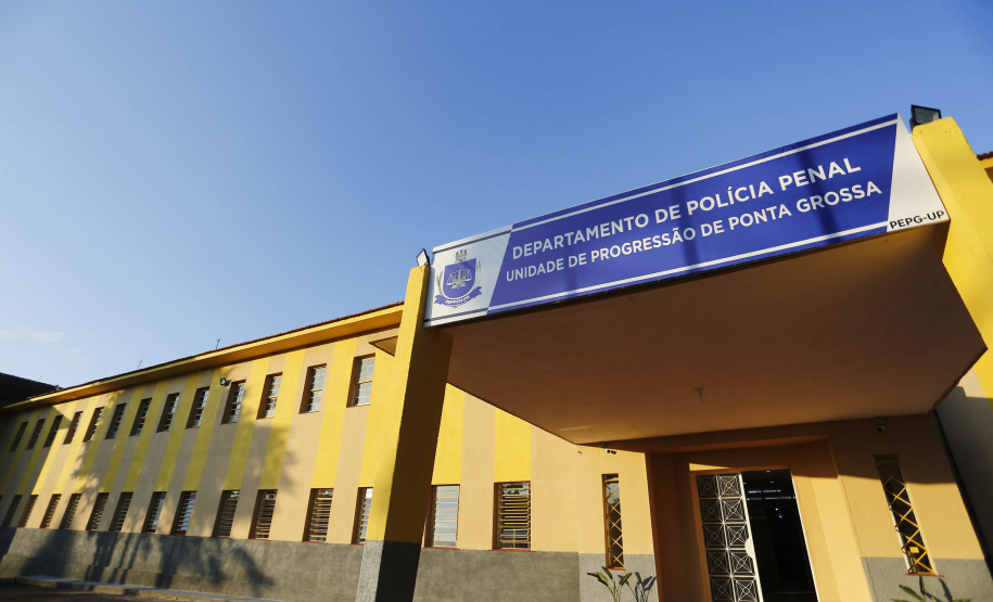 Governador inaugura nova unidade de progressão penal para recuperação de presos em Ponta Grossa