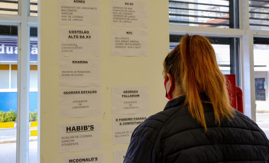 Mutirão de empregos em Curitiba supera as expectativas das empresas