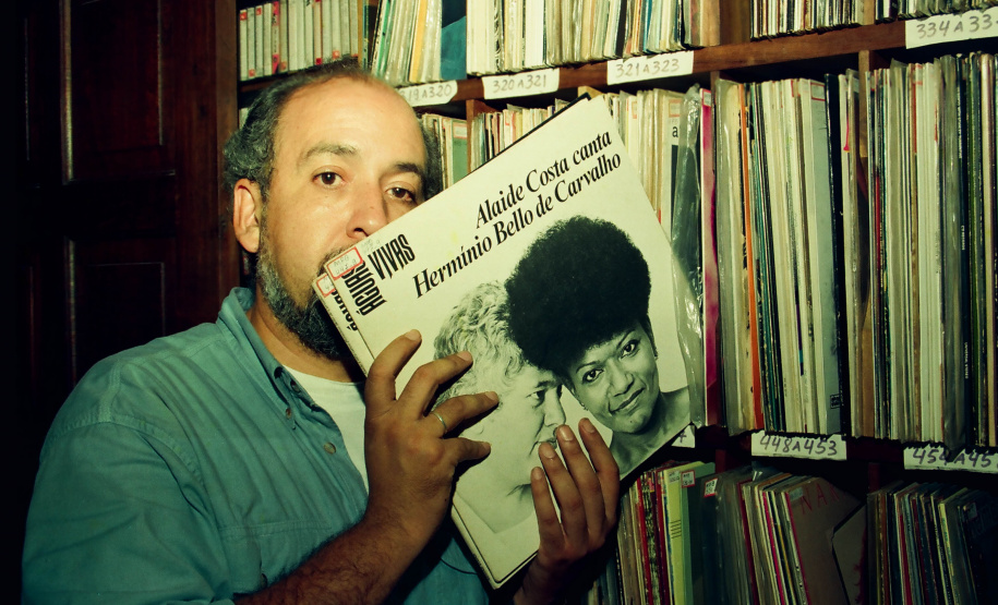 MIS-PR recebe acervo pessoal e documentário sobre Tiomkim, ícone do audiovisual paranaense