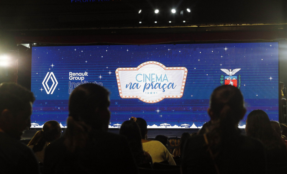 Cinema na Praça reuniu mais de 15 mil pessoas no interior do Paraná