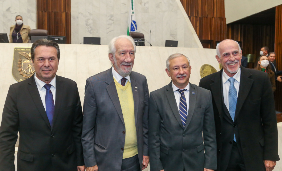 Governador em exercício Darci Piana participa de homenagem aos 88 anos do Crea-pr