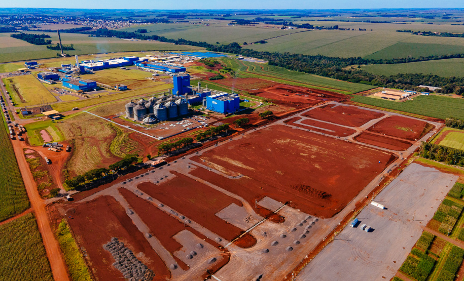 Parceria BRDE e C. Vale possibilita construção de esmagadora de soja que vai gerar 1.500 empregos no Oeste do PR -