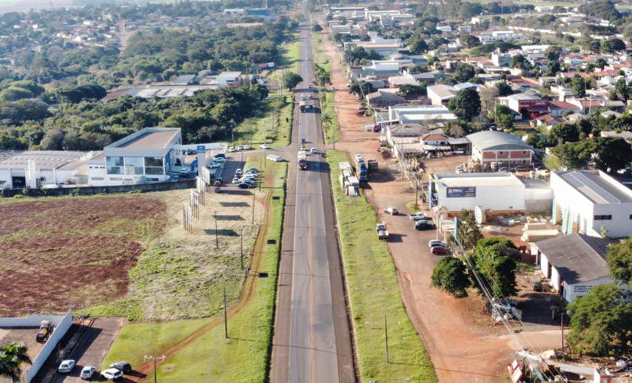 Governador assina ordem de serviço para duplicação de rodovia em Campo Mourão
