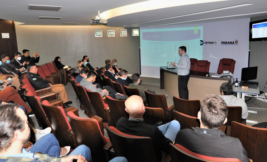 Pagamento de guia do licenciamento do Detran-PR poderá ser realizado por PIX