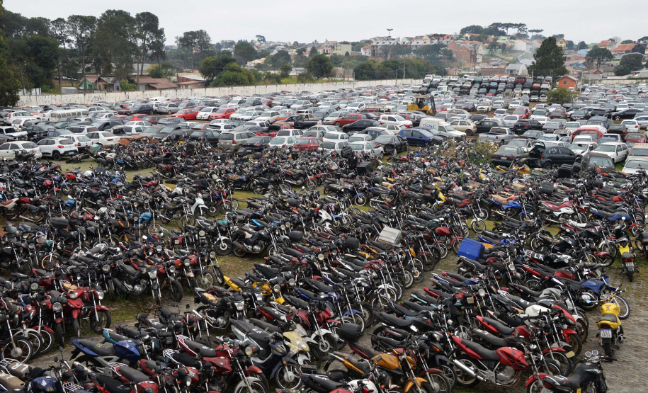Governo do Paraná republica edital para concessão dos pátios veiculares