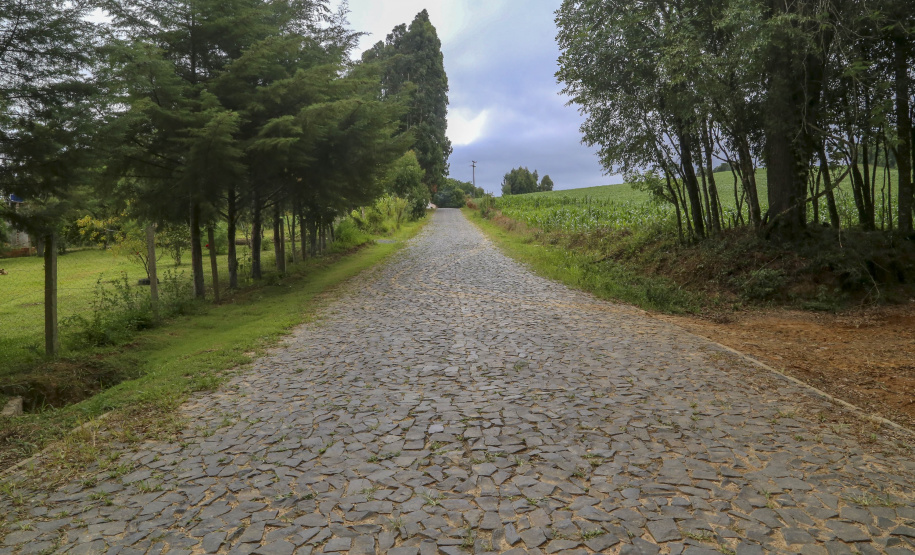 Estado investe na pavimentação de estrada rural que liga Nova Aliança do Ivaí a Paraíso do Norte