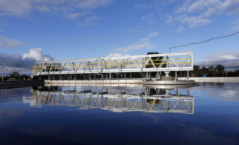 Investimentos da Sanepar de R$ 1,6 bilhão levaram serviço de esgoto para 162 mil famílias