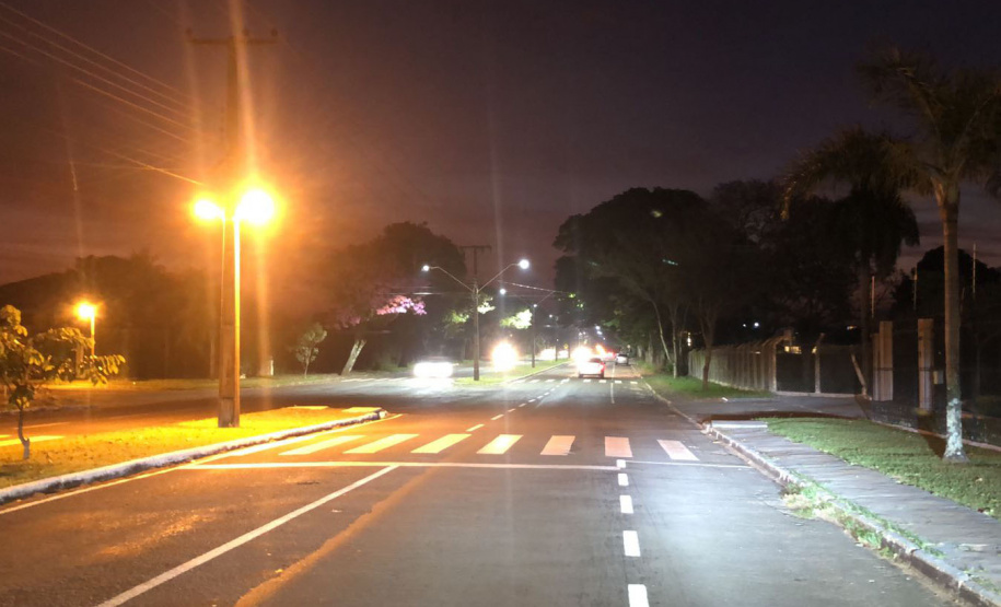 Programa Ilumina Paraná investe 34 milhões em 71 Municípios e gera economia, sustentabilidade e segurança às pessoas