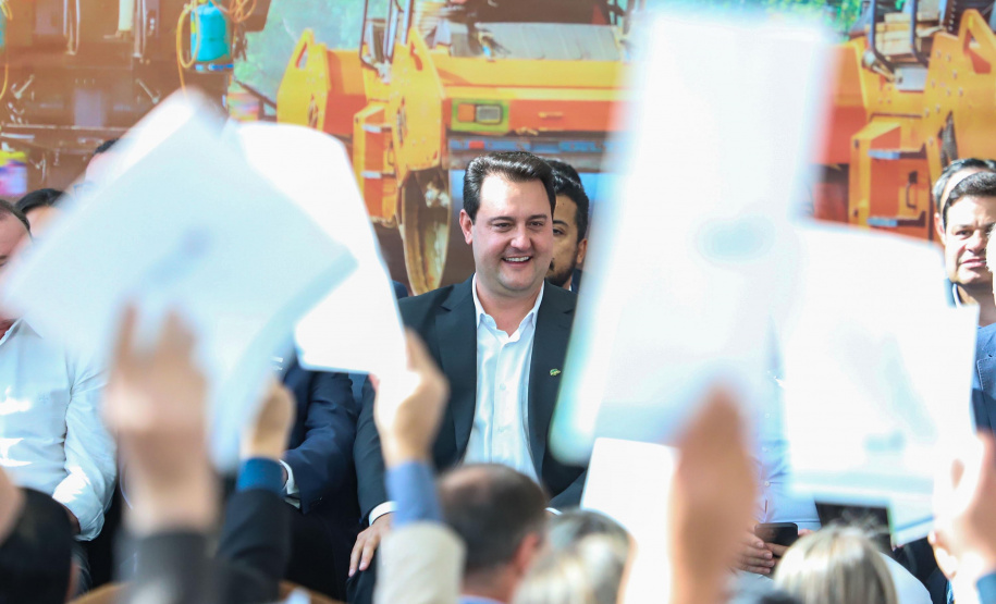 Governador Carlos Massa Ratinho Junior autoriza repasse de recursos para obras de infrestrutura urbana para municípios -