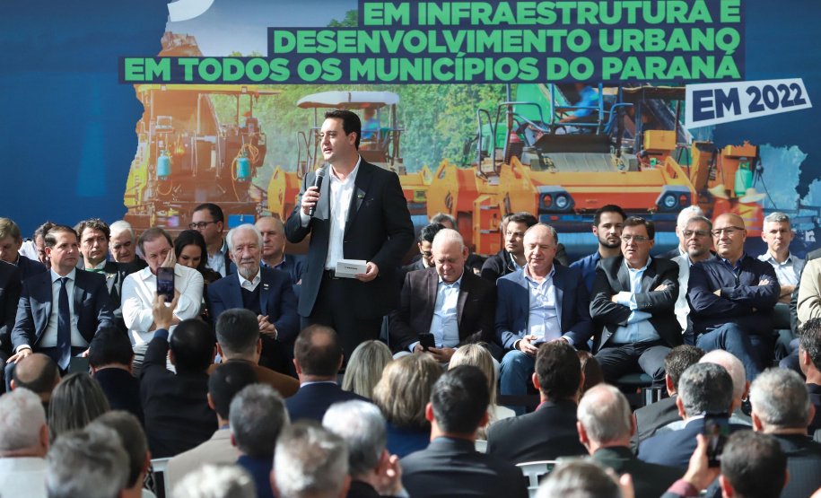 Governador Carlos Massa Ratinho Junior autoriza repasse de recursos para obras de infrestrutura urbana para municípios -
