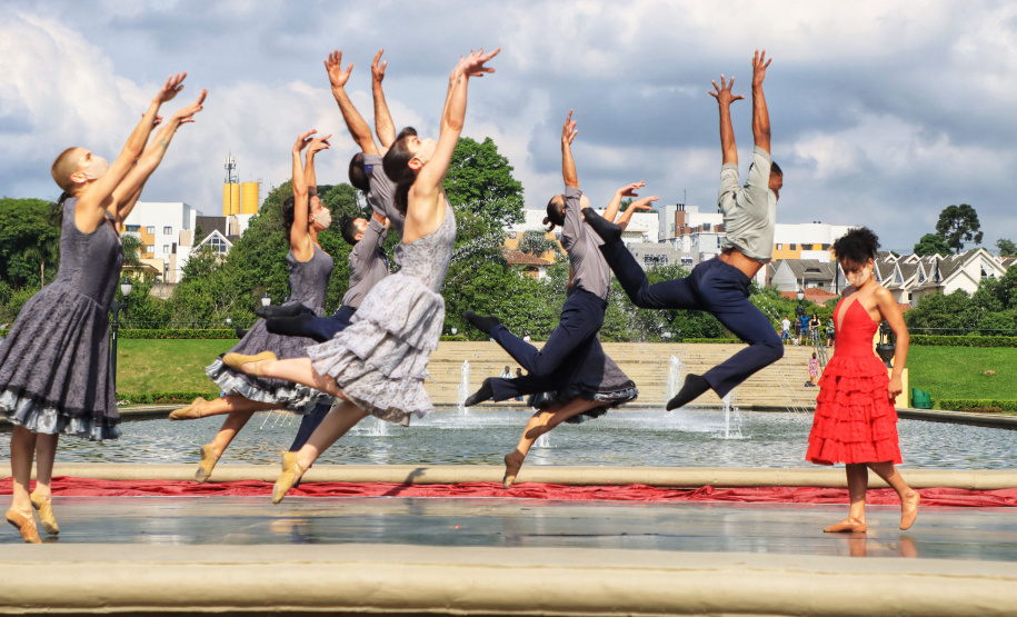 Balé Teatro Guaíra faz apresentação gratuita em Colombo neste fim de semana