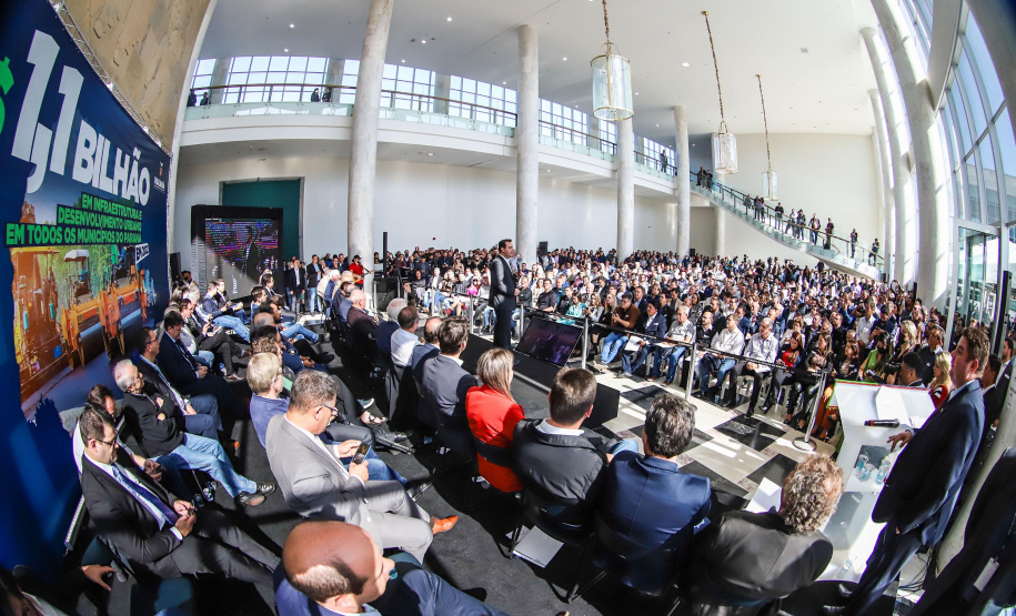 Governador Carlos Massa Ratinho Junior autoriza repasse de recursos para obras de infrestrutura urbana para municípios -