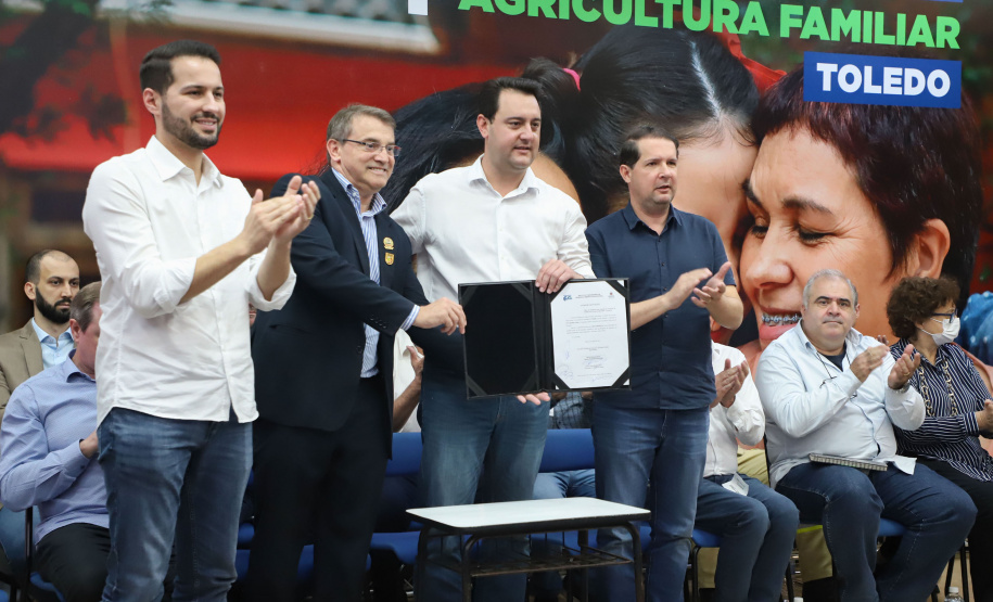 Governador Carlos Massa Ratinho Junior libera recursos para a infraestrutura urbana do município de Toledo, no Oeste do Estado -