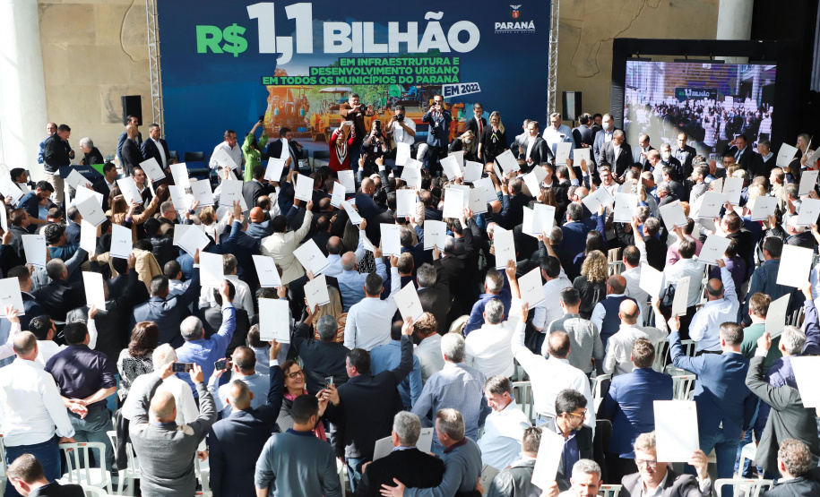 Governador Carlos Massa Ratinho Junior autoriza repasse de recursos para obras de infrestrutura urbana para municípios -