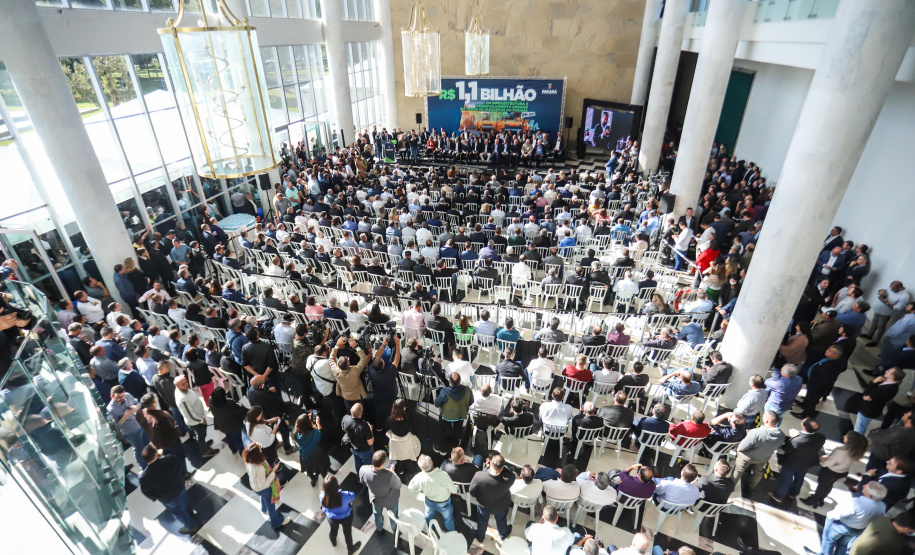 Governador Carlos Massa Ratinho Junior autoriza repasse de recursos para obras de infrestrutura urbana para municípios -