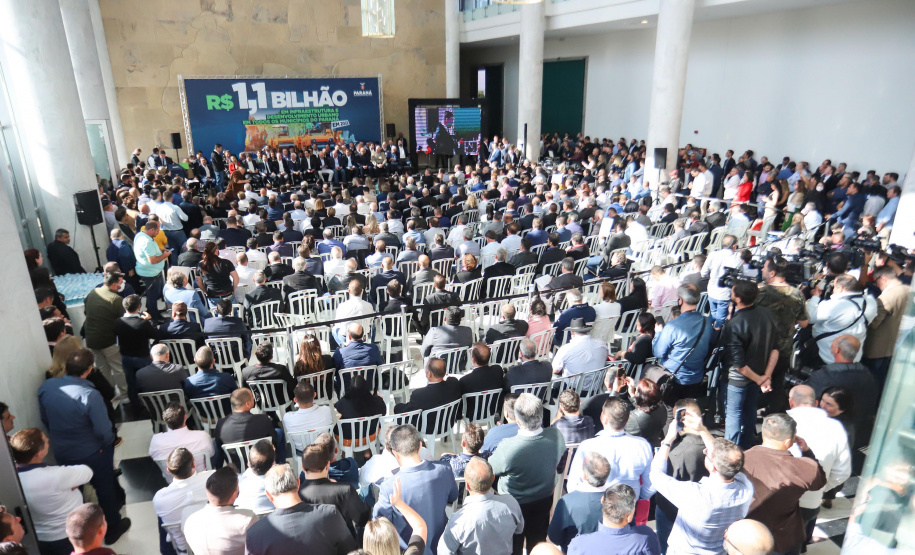 Governador Carlos Massa Ratinho Junior autoriza repasse de recursos para obras de infrestrutura urbana para municípios -