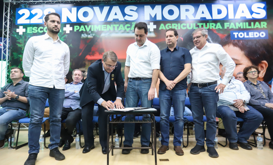 Governador Carlos Massa Ratinho Junior libera recursos para a infraestrutura urbana do município de Toledo, no Oeste do Estado -