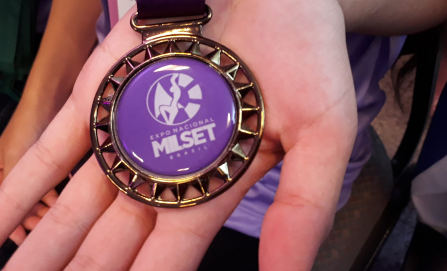 Preocupação ambiental de estudantes de Primeiro de Maio gera projeto premiado em feira nacional