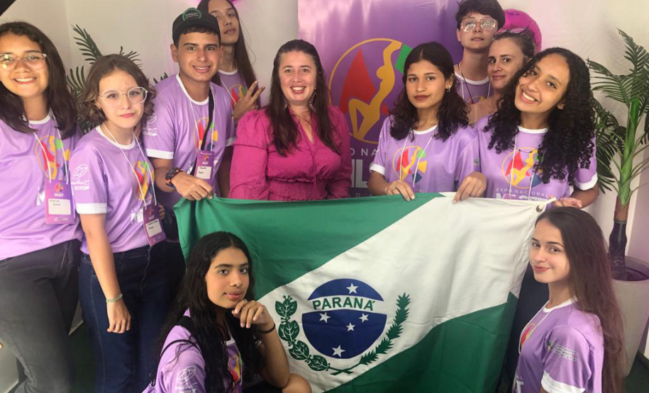 Preocupação ambiental de estudantes de Primeiro de Maio gera projeto premiado em feira nacional