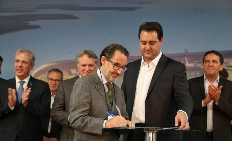 governador Carlos Massa Ratinho Junior anuncia nesta segunda-feira (27) a  construção de um museu internacional de arte em Foz do Iguaçu, a primeira  instituição cultural da América Latina a contar com a cooperação do Centro  Georges Pompidou, da França