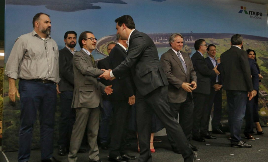 governador Carlos Massa Ratinho Junior anuncia nesta segunda-feira (27) a  construção de um museu internacional de arte em Foz do Iguaçu, a primeira  instituição cultural da América Latina a contar com a cooperação do Centro  Georges Pompidou, da França