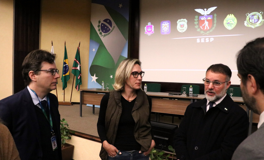 O secretário da Segurança Pública, Wagner Mesquita de Oliveira, o diretor geral da Polícia Centífica e demais autoridades durante aula inaugural do curso para policiais científicos. Curitiba, 21/06/2022 Foto: Ricardo Almeida/SESP