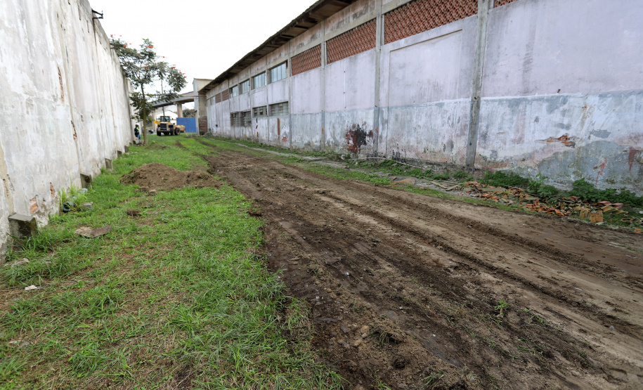 Locomotivas deixam a Portos do Paraná para serem restauradas e preservadas