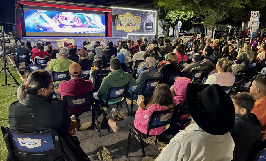 CINEMA NA PRAÇA - CENTENÁRIO DO SUL